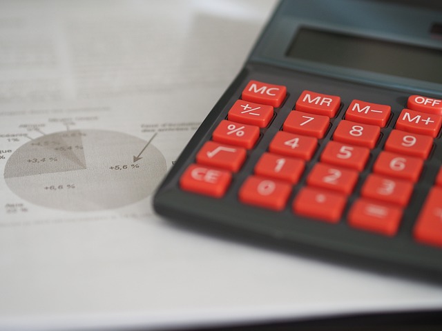 How to Use a Mortgage Calculator Before Buying a Home